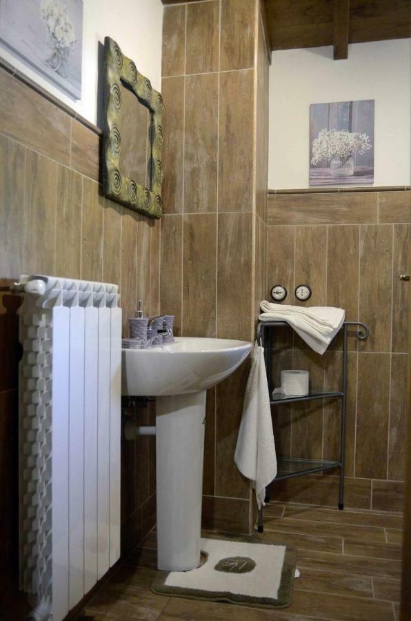 Rifugio Nel Bosco Bed & Breakfast Rieti Bagian luar foto